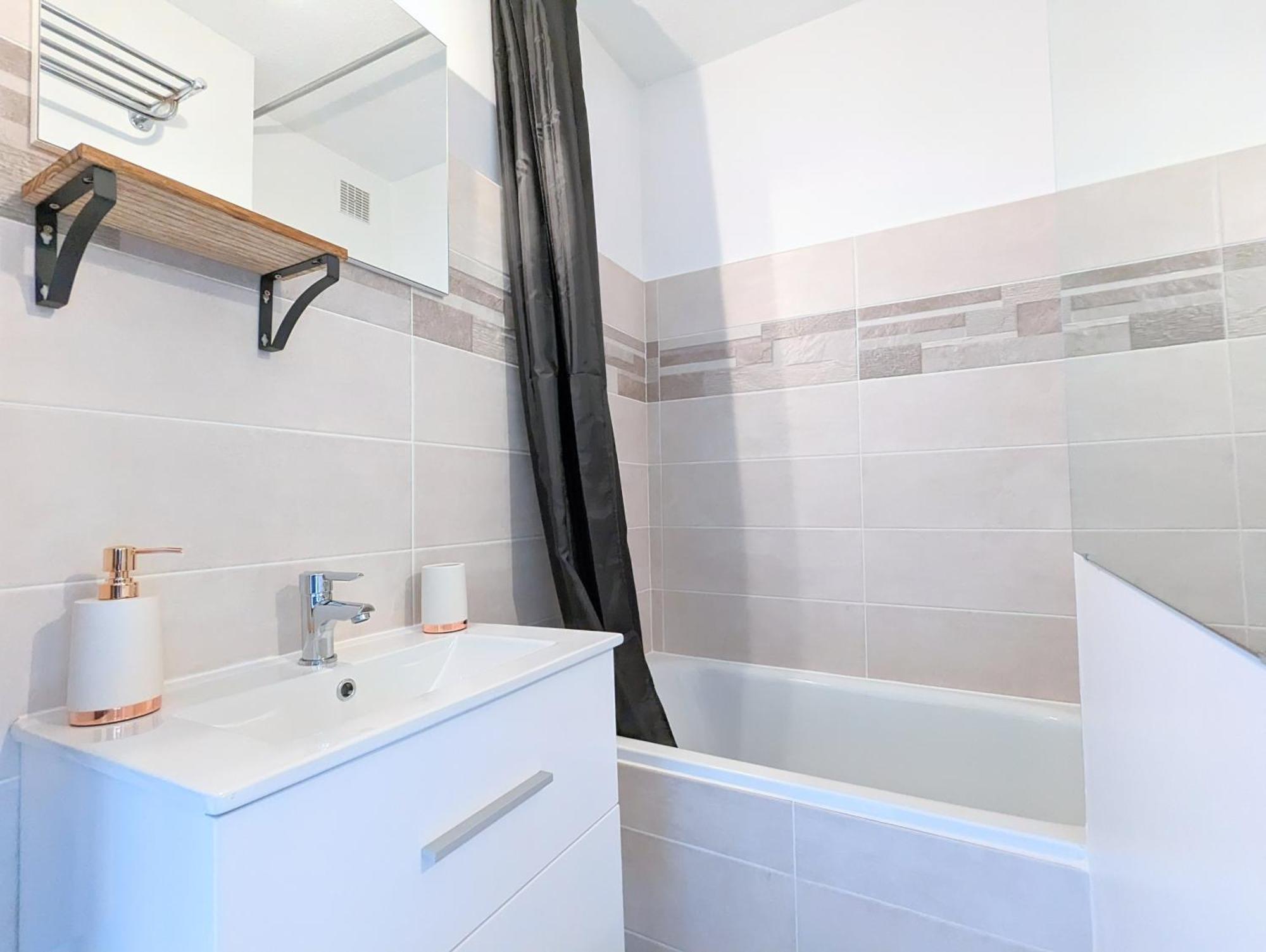 Apartment Au Calme + Parking